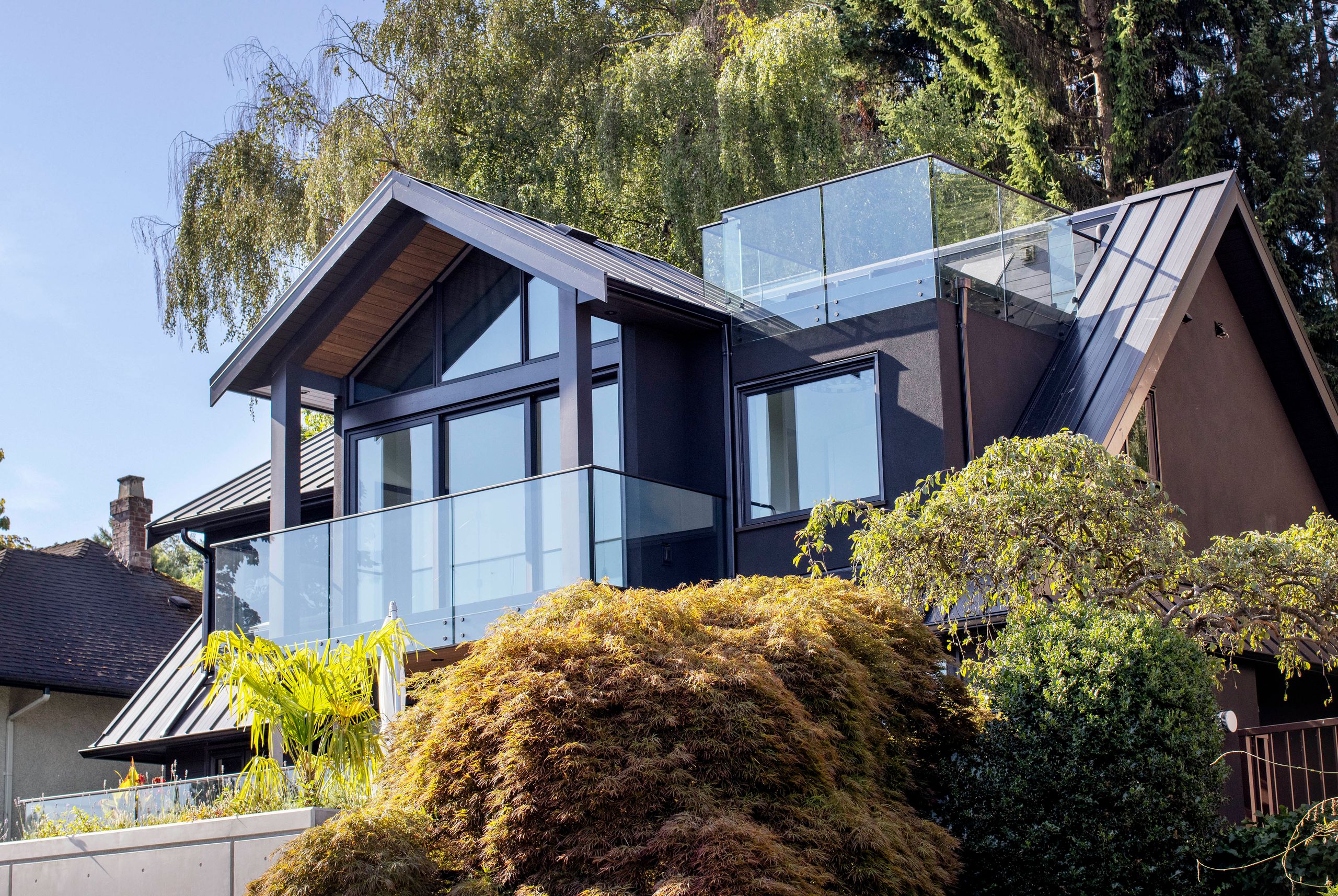 Locarno Crescent, Custom Homes